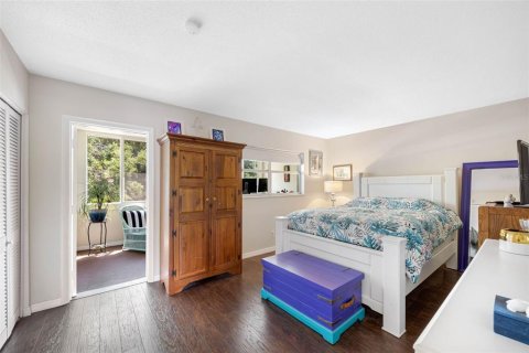 Condo in Saint Petersburg, Florida, 1 bedroom  № 1732646 - photo 21
