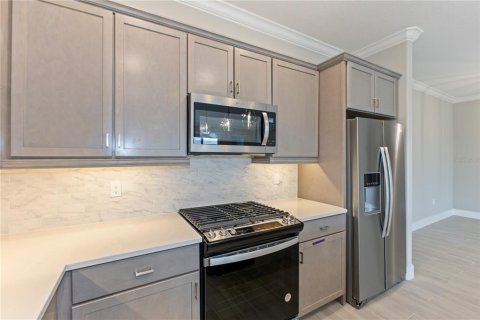 House in Ocala, Florida 2 bedrooms, 191.38 sq.m. № 1856048 - photo 6