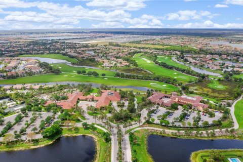 Casa en alquiler en Parkland, Florida, 5 dormitorios, 293.39 m2 № 1222549 - foto 1