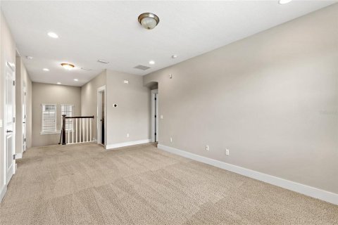 House in Kissimmee, Florida 3 bedrooms, 240.15 sq.m. № 2148194 - photo 19