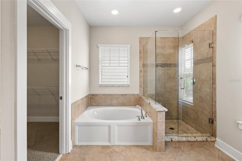 House in Kissimmee, Florida 3 bedrooms, 240.15 sq.m. № 2148194 - photo 24