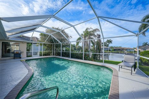 House in Punta Gorda, Florida 3 bedrooms, 187.85 sq.m. № 2393456 - photo 30