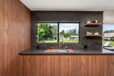 Casa en venta en Southwest Ranches, Florida, 4 dormitorios, 300.35 m2 № 2049930 - foto 15