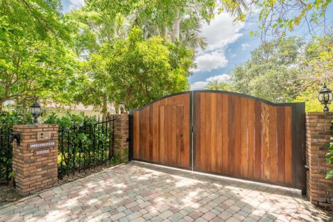 Casa en Southwest Ranches, Florida 4 dormitorios, 300.35 m2 № 2049930