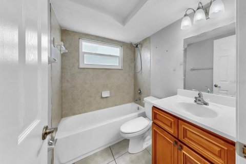 Villa ou maison à vendre à Port Richey, Floride: 5 chambres, 191.19 m2 № 1586433 - photo 11