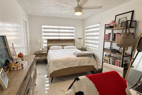 Купить кондоминиум в Майами, Флорида 2 спальни, 97.55м2, № 1984270 - фото 2