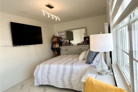 Купить кондоминиум в Майами, Флорида 2 спальни, 97.55м2, № 1984270 - фото 23