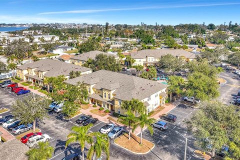 Adosado en alquiler en Saint Petersburg, Florida, 2 dormitorios, 142.88 m2 № 1734097 - foto 18