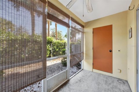 Adosado en alquiler en Saint Petersburg, Florida, 2 dormitorios, 142.88 m2 № 1734097 - foto 16