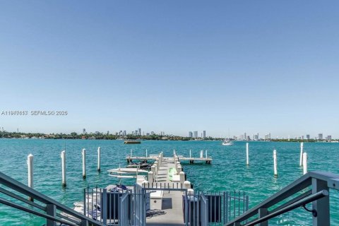 Copropriété à louer à Miami Beach, Floride: 1 chambre, 79.15 m2 № 2003265 - photo 14