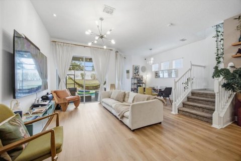 Townhouse in Davenport, Florida 5 bedrooms, 217.39 sq.m. № 2239497 - photo 15