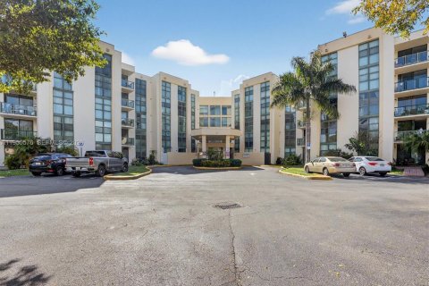 Купить кондоминиум в Майами, Флорида 2 спальни, 78.97м2, № 2006818 - фото 23