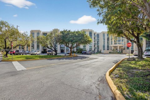 Купить кондоминиум в Майами, Флорида 2 спальни, 78.97м2, № 2006818 - фото 26