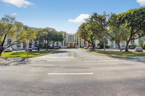 Купить кондоминиум в Майами, Флорида 2 спальни, 78.97м2, № 2006818 - фото 25