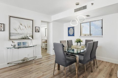 Copropriété à louer à Jupiter, Floride: 2 chambres, 117.99 m2 № 2439293 - photo 6