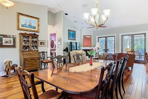 House in Tampa, Florida 3 bedrooms, 217.67 sq.m. № 1615090 - photo 7