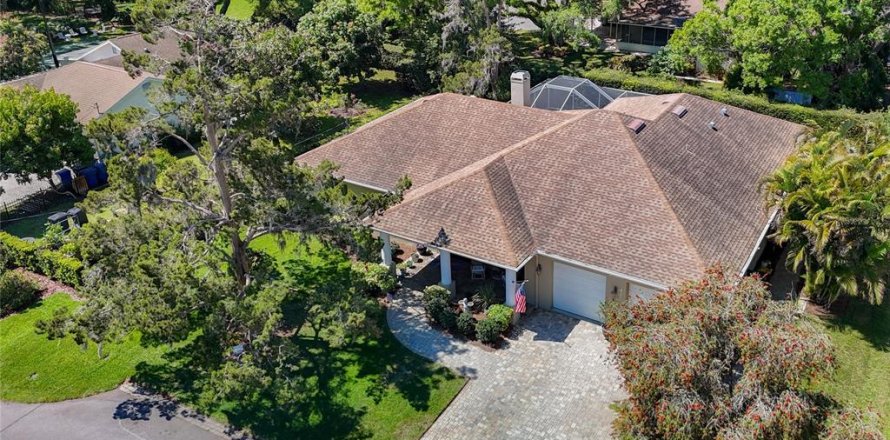 House in Tampa, Florida 3 bedrooms, 217.67 sq.m. № 1615090