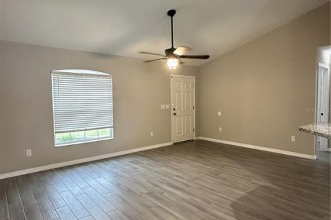 Villa ou maison à louer à Ocala, Floride: 3 chambres, 119.29 m2 № 1870363 - photo 4