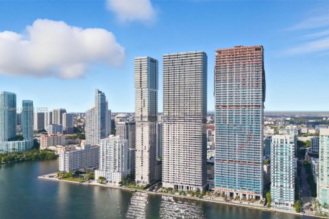 Снять в аренду кондоминиум в Майами, Флорида 2 спальни, 141.49м2, № 1957128 - фото 22