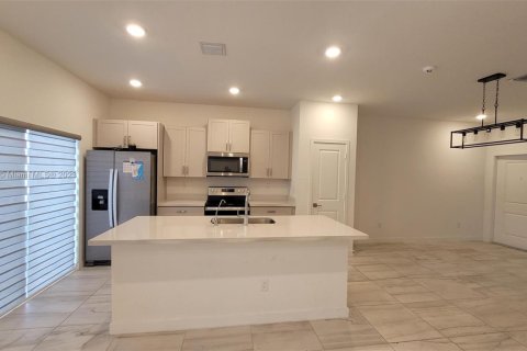 Townhouse in Homestead, Florida 3 bedrooms, 151.24 sq.m. № 1710046 - photo 4