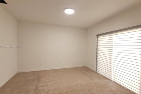 Townhouse in Homestead, Florida 3 bedrooms, 151.24 sq.m. № 1710046 - photo 20