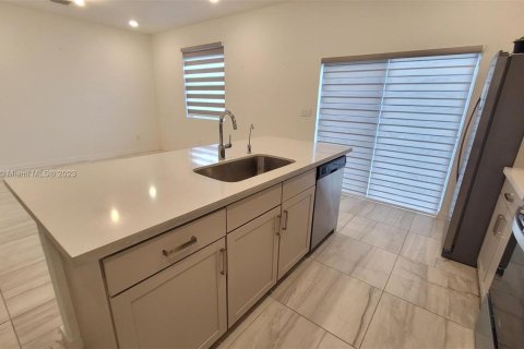 Townhouse in Homestead, Florida 3 bedrooms, 151.24 sq.m. № 1710046 - photo 8