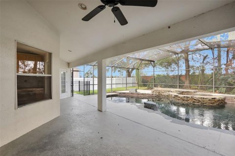 House in Winter Garden, Florida 4 bedrooms, 228.08 sq.m. № 1680429 - photo 5