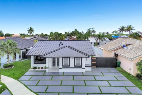 Villa ou maison à Miami, Floride 4 chambres, 158.68 m2 № 2008852