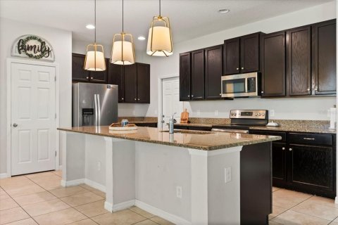 Casa en venta en Eustis, Florida, 5 dormitorios, 238.39 m2 № 1906703 - foto 10