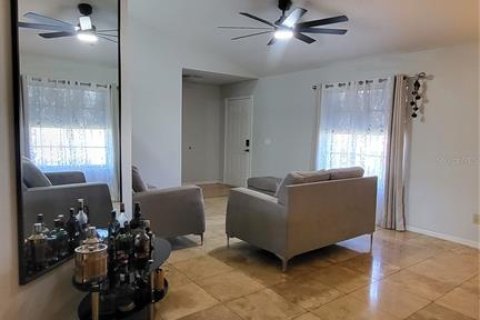 Casa en venta en Davenport, Florida, 4 dormitorios, 156.91 m2 № 1514113 - foto 11