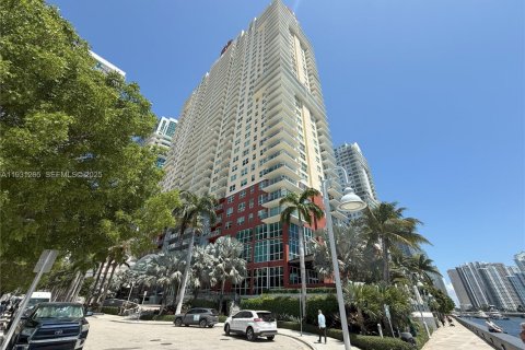 Condo in Miami, Florida, 2 bedrooms  № 1989830 - photo 28