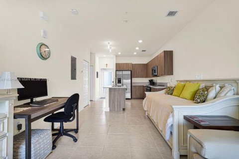 Condominio en alquiler en Doral, Florida, 1 dormitorio, 68.56 m2 № 1827612 - foto 17