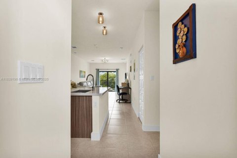 Condominio en alquiler en Doral, Florida, 1 dormitorio, 68.56 m2 № 1827612 - foto 12