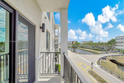 Condominio en alquiler en Doral, Florida, 1 dormitorio, 68.56 m2 № 1827612 - foto 26