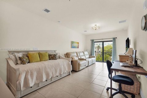 Condominio en alquiler en Doral, Florida, 1 dormitorio, 68.56 m2 № 1827612 - foto 11