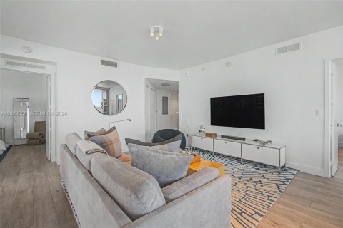 Condominio en venta en Miami, Florida, 2 dormitorios, 109.44 m2 № 2146061 - foto 7