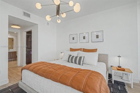 Condominio en venta en Miami, Florida, 2 dormitorios, 109.44 m2 № 2146061 - foto 15
