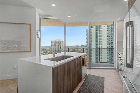 Condominio en venta en Miami, Florida, 2 dormitorios, 109.44 m2 № 2146061 - foto 9