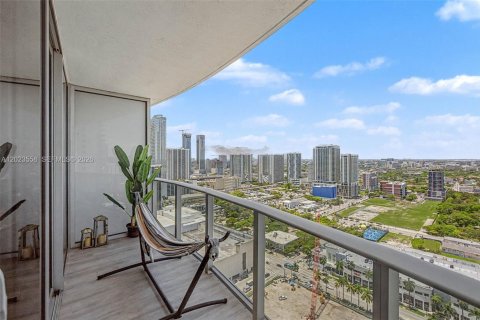 Condominio en venta en Miami, Florida, 2 dormitorios, 109.44 m2 № 2146061 - foto 20