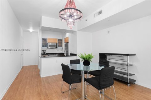 Apartment in Miami, Florida 1 bedroom, 65.4 sq.m. № 2075222 - photo 5