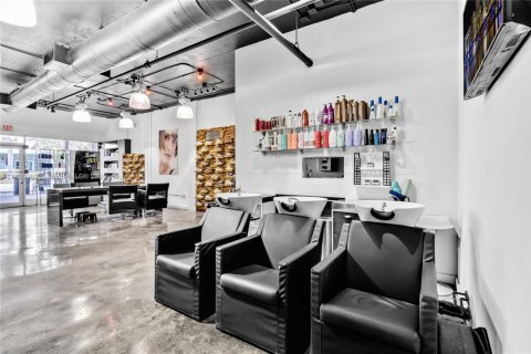 Propiedad comercial en venta en Miami Beach, Florida № 1959789 - foto 6