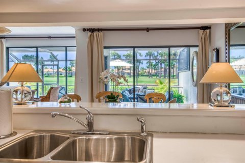 Touwnhouse à vendre à Palm Beach Gardens, Floride: 3 chambres, 188.13 m2 № 2260993 - photo 15