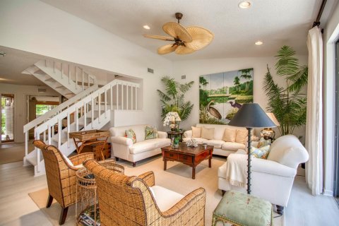 Touwnhouse à vendre à Palm Beach Gardens, Floride: 3 chambres, 188.13 m2 № 2260993 - photo 3
