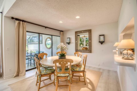 Touwnhouse à vendre à Palm Beach Gardens, Floride: 3 chambres, 188.13 m2 № 2260993 - photo 6