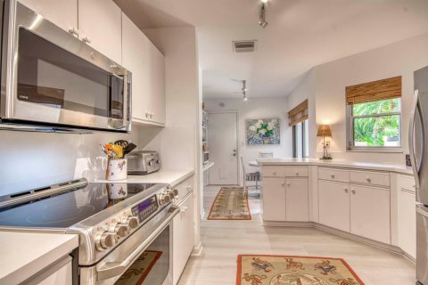 Touwnhouse à vendre à Palm Beach Gardens, Floride: 3 chambres, 188.13 m2 № 2260993 - photo 11