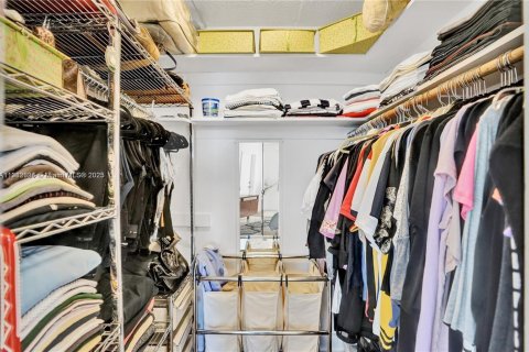 Купить кондоминиум в Майами, Флорида 2 спальни, 125.42м2, № 2053511 - фото 18