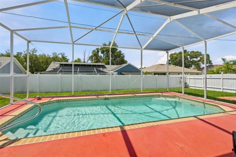 House in Brooksville, Florida 3 bedrooms, 158.68 sq.m. № 2216087 - photo 22