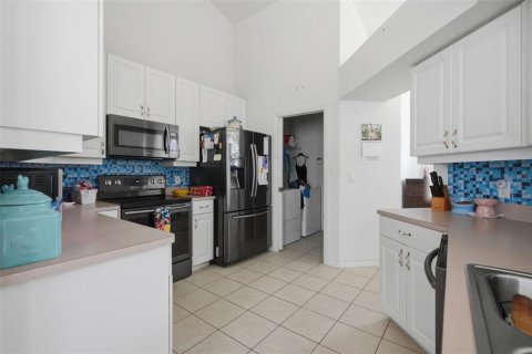 House in Brooksville, Florida 3 bedrooms, 158.68 sq.m. № 2216087 - photo 15