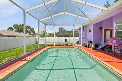House in Brooksville, Florida 3 bedrooms, 158.68 sq.m. № 2216087 - photo 25