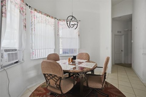 House in Brooksville, Florida 3 bedrooms, 158.68 sq.m. № 2216087 - photo 16